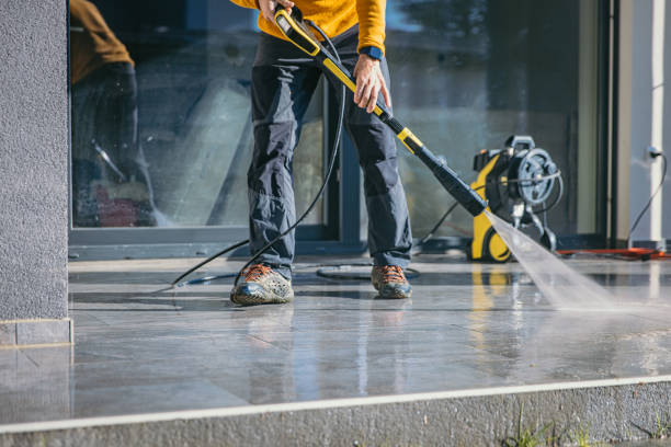 Garage Pressure Washing in Cavalier, ND